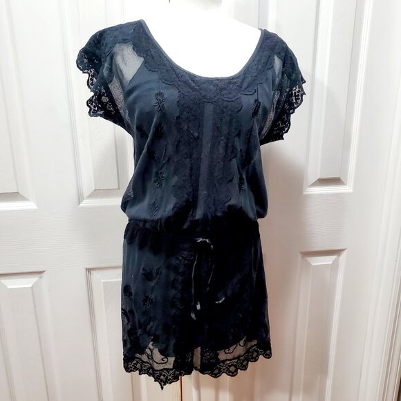 Gold Hawk Sheer Lace DressSize SmallRomantic Black Lace classic